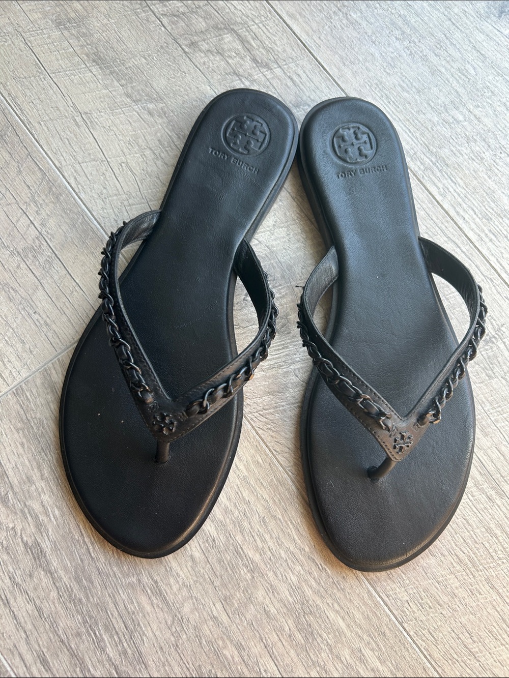 Tory Burch Black Miller Chain Thong Sandals with Logo Medallion, Size 7.